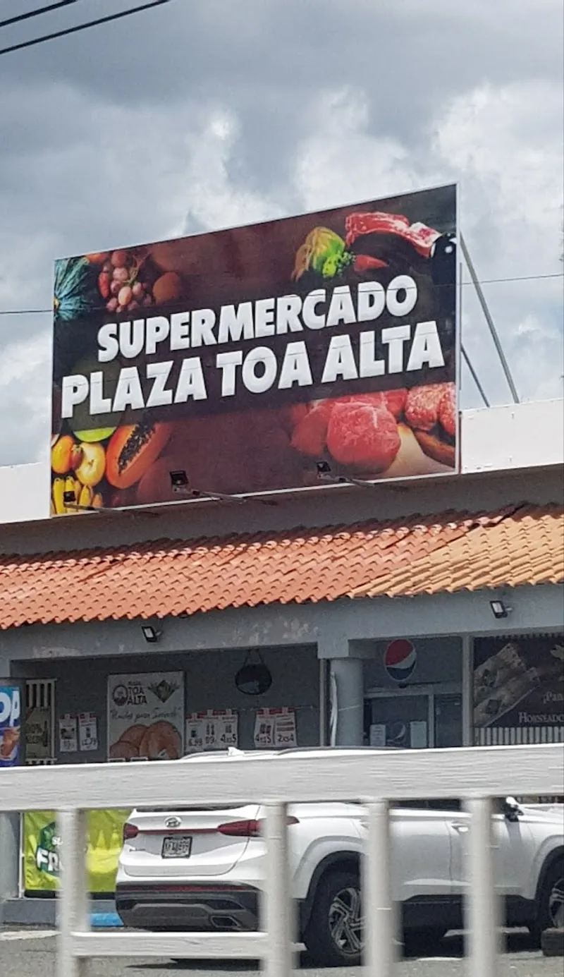 Plaza del Mercado de Toa Alta attraction in Toa Alta, PR