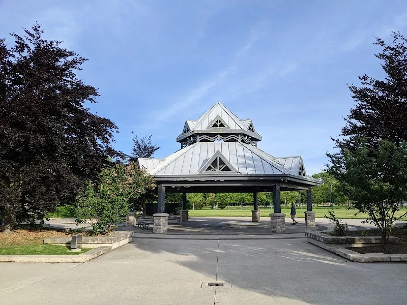 Port Credit Memorial Park park in Port Credit, ON