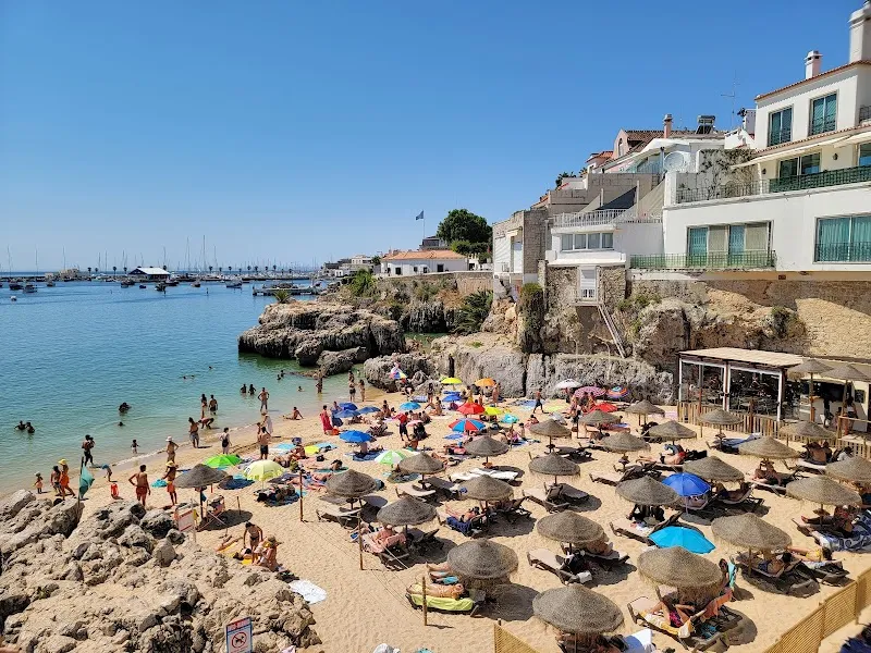 Praia da Rainha beach in Cascais, Cascais