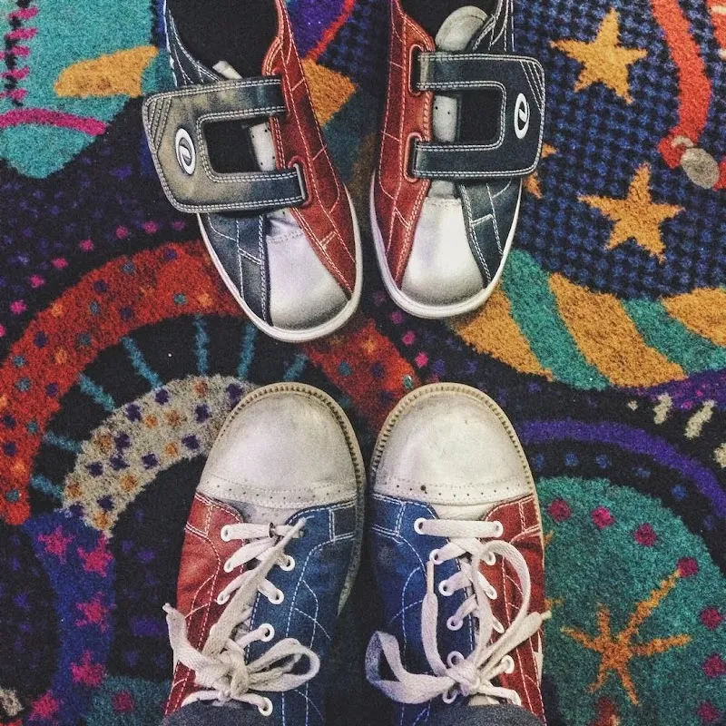 Premier Bowling and Recreation Center bowling alley in Raytown, MO