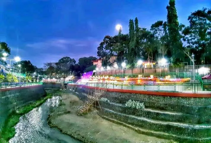 Promenade De Dasmariñas park in Dasmariñas, NCR