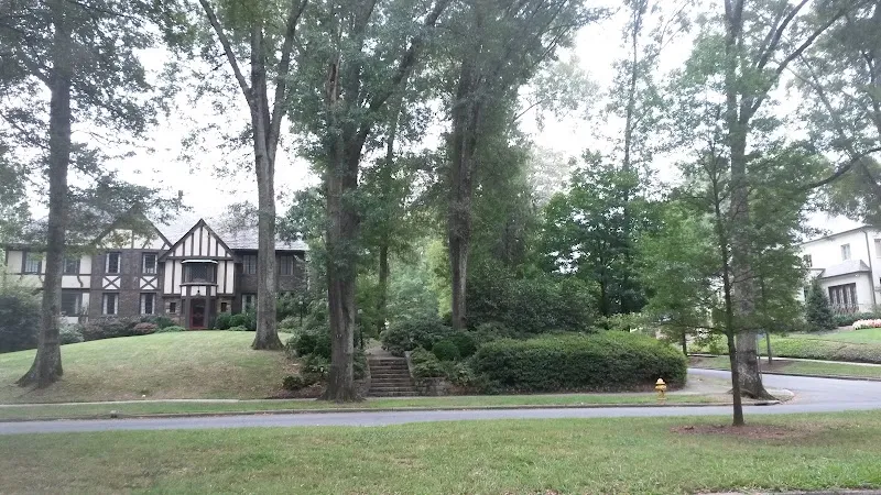Queens Road West route in Myers Park, NC