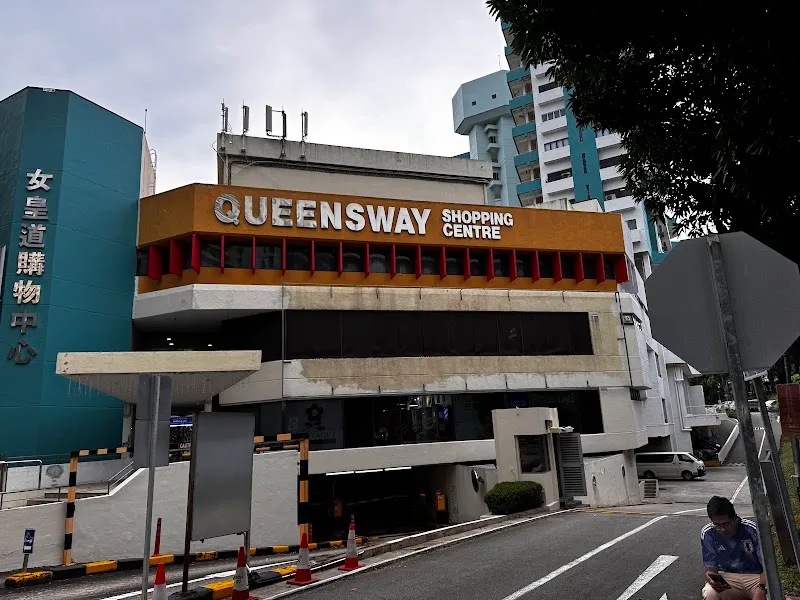 Queenstown Plaza Food Court restaurant in Queenstown, SG