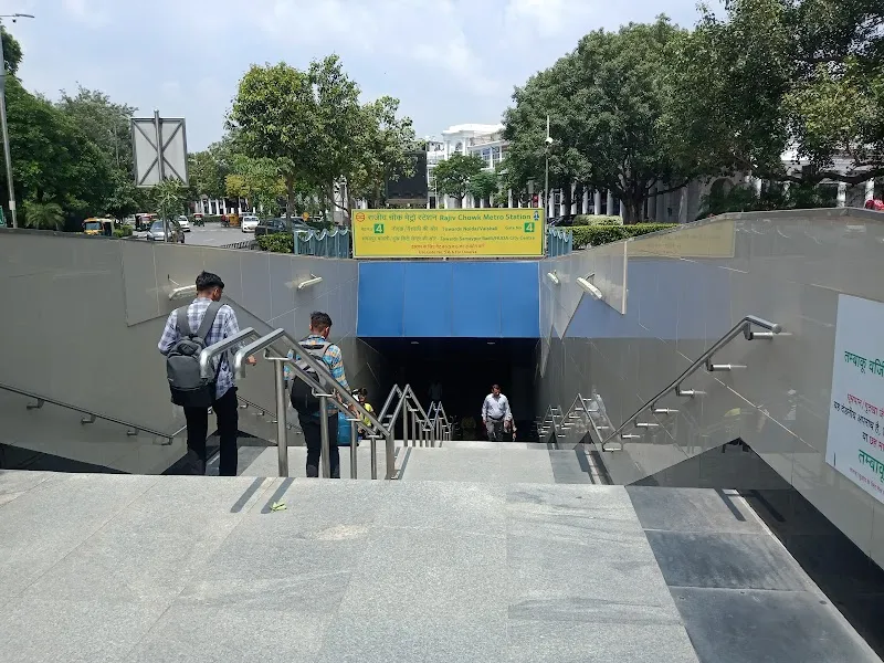 Rajiv Chowk subway station in Rajeev Chowk Area, DL