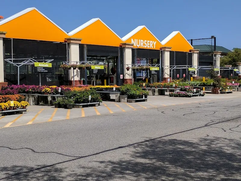 Red Mill Commons shopping mall in Red Mill, VA