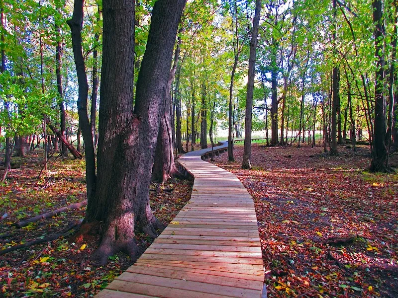 Refuge faunique Marguerite-D'Youville hiking area in Vaudreuil-Dorion, QC