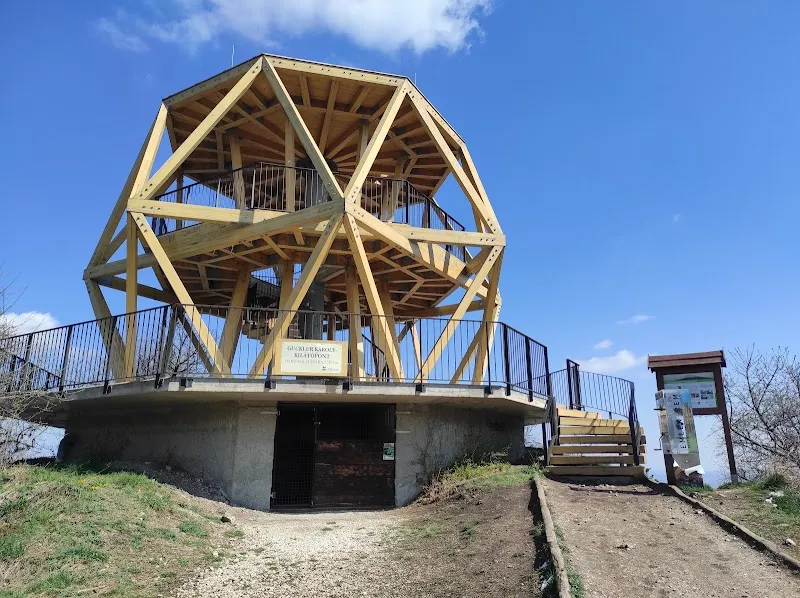 Öreg-hegy Walking Trail & Scenic Lookout outdoor adventure in Pilisvörösvár, Budapest