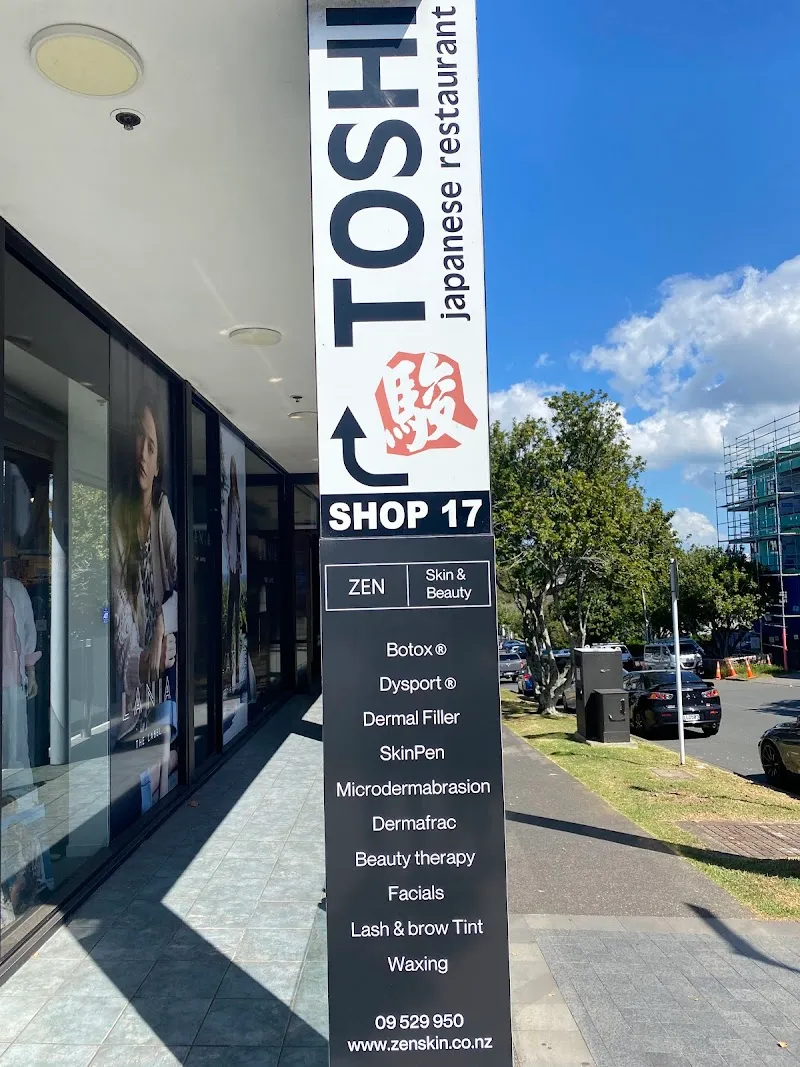 REMUERA MALL shopping mall in Remuera, AKL