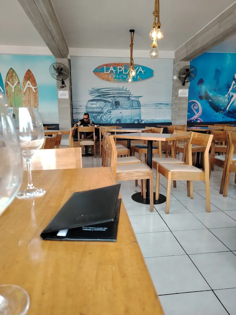 Restaurante La Playa Feliz restaurant in Santa María del Mar, Lima