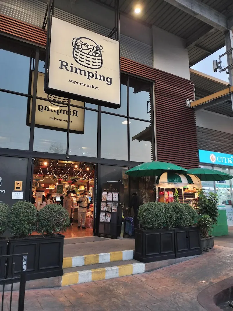 Rimping Supermarket Food Court restaurant in Nimmanhaemin, CM
