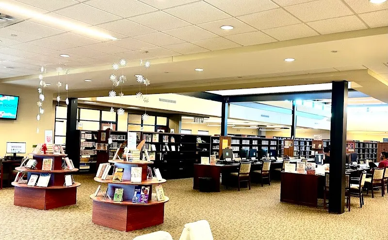 Roanoke Public Library library in Trophy Club, TX