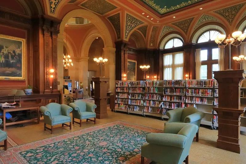 Robbins Library library in Arlington, MA