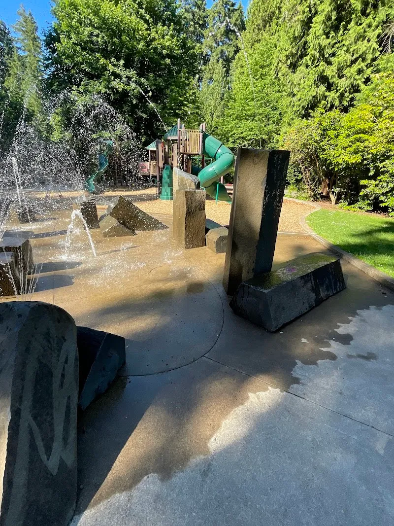 Robinwood Park park in West Linn, OR