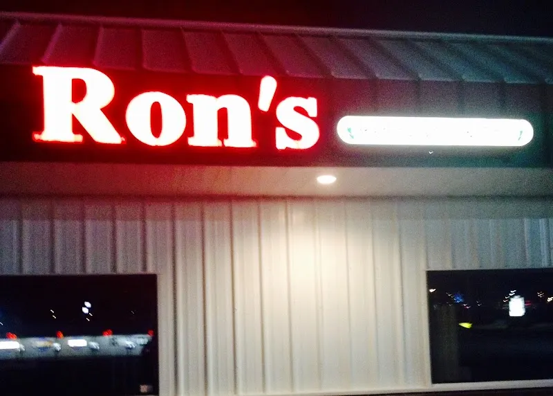 Ron's Hamburgers & Chili Salad in Sand Springs, OK