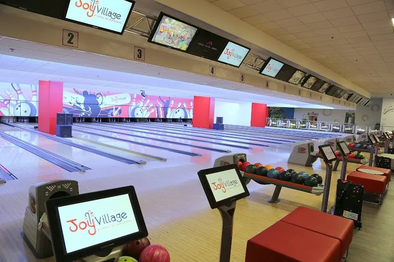 Sala Admiral JOYVILLAGE video arcade in Florence, TC