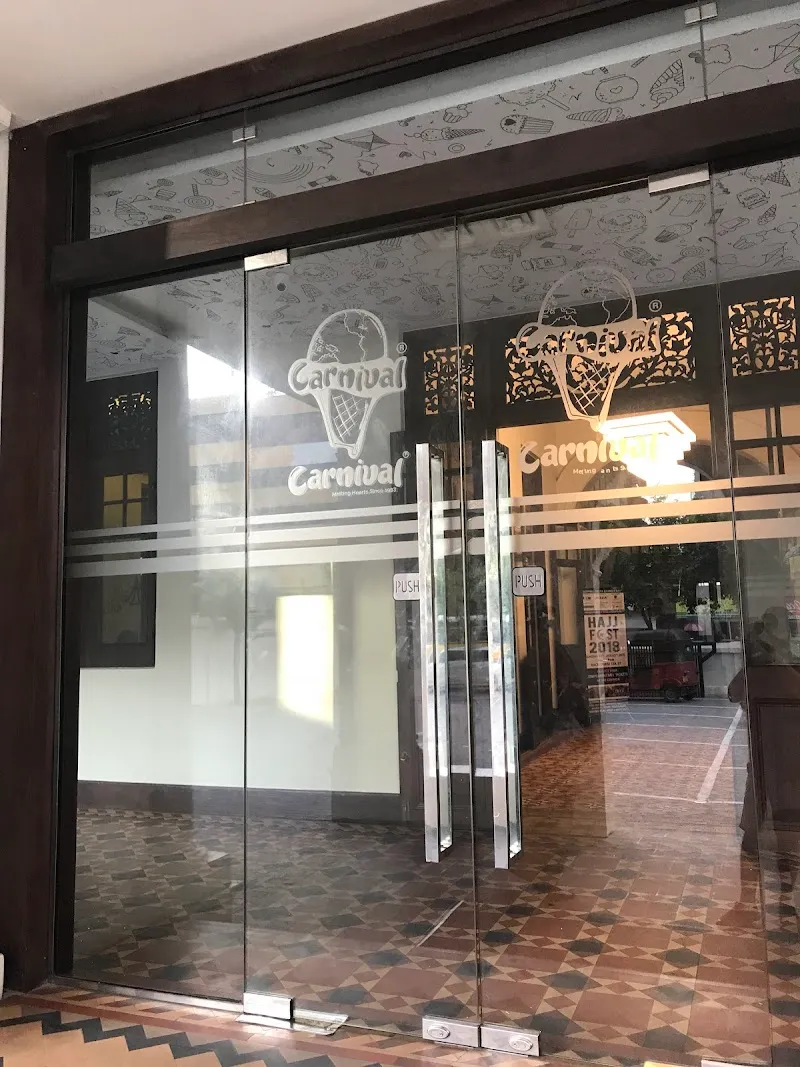 San Serene Ice Cream Parlor ice cream in Galle Face, WP