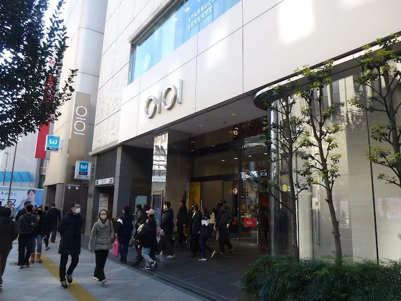 Shinjuku Marui - Main Building shopping mall in Shinjuku, Tokyo