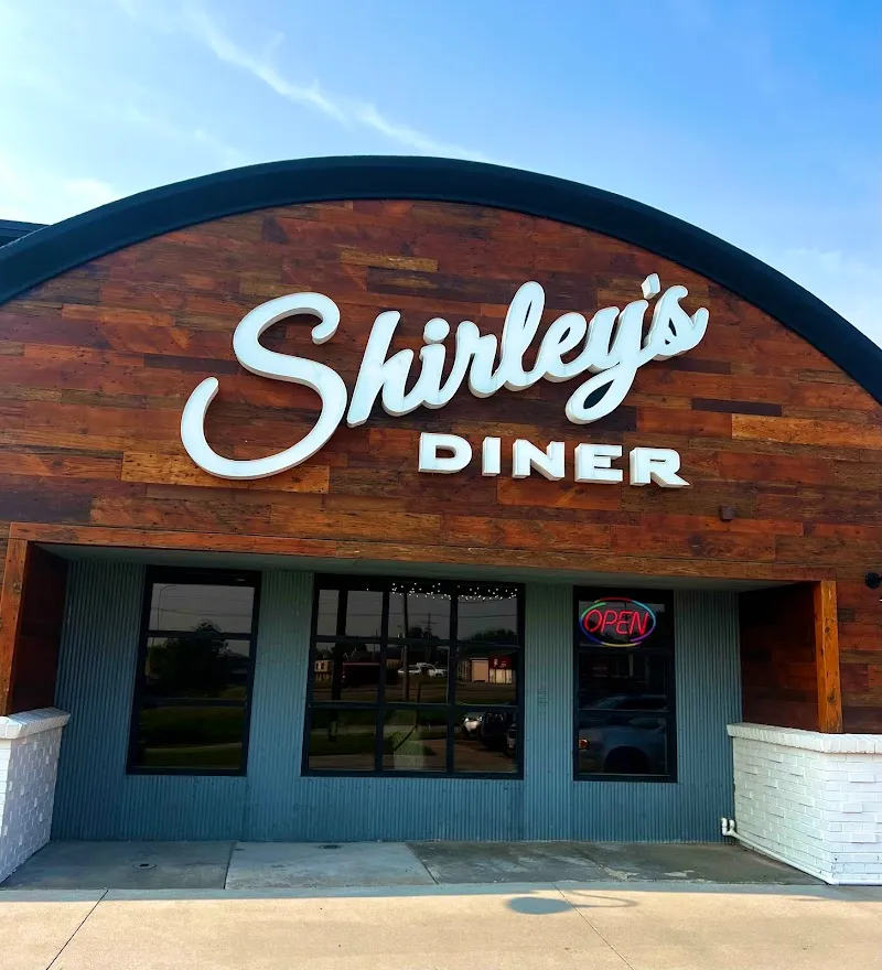 Shirley's Diner Diners in Carter Lake, IA