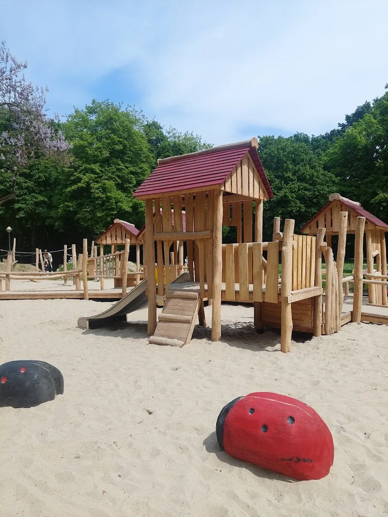 Sint-Jozefpark Playground playground in Vilvoorde, VBR