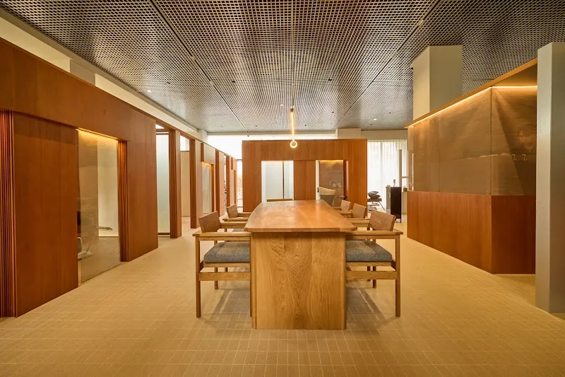 Skincare and Art Studio Zones (Local) entertainment in Apgujeong, SE