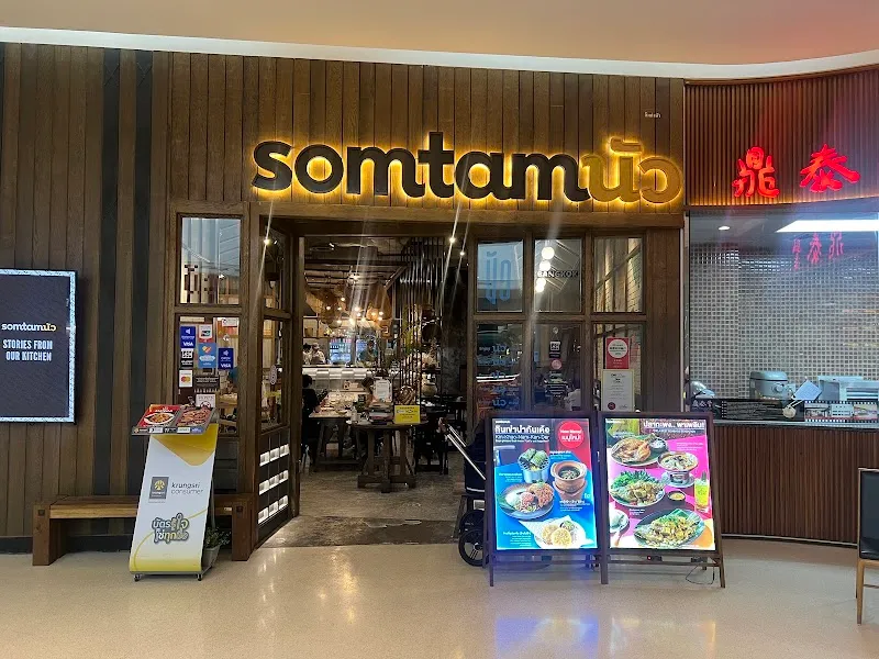 Somtam Convent restaurant in Lumphini, BKK