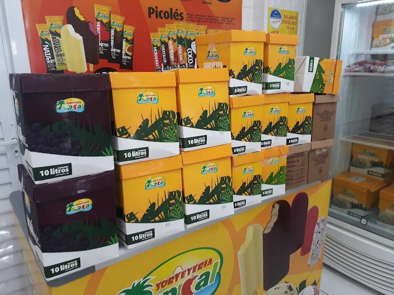 Sorveteria Tropical ice cream in Bonsucesso, RJ