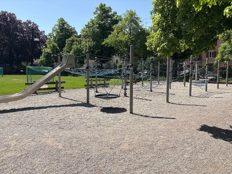 Spielplatz Aegerten playground in Wiedikon, ZH