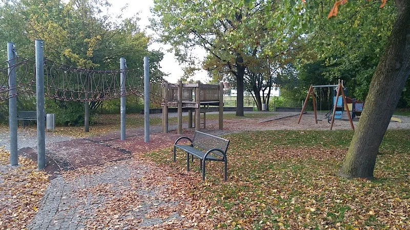 Spielplatz Am Bürgerpark playground in Ismaning, BY