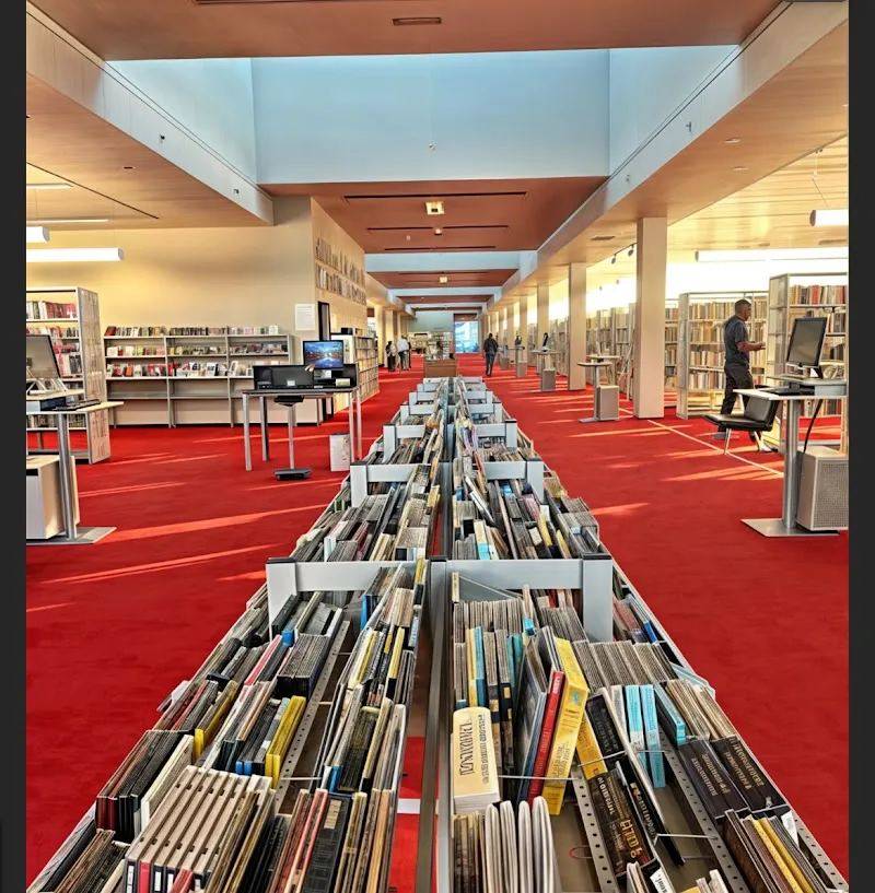 Stadt Salzburg - Stadtbibliothek library in Thalgau, Salzburg