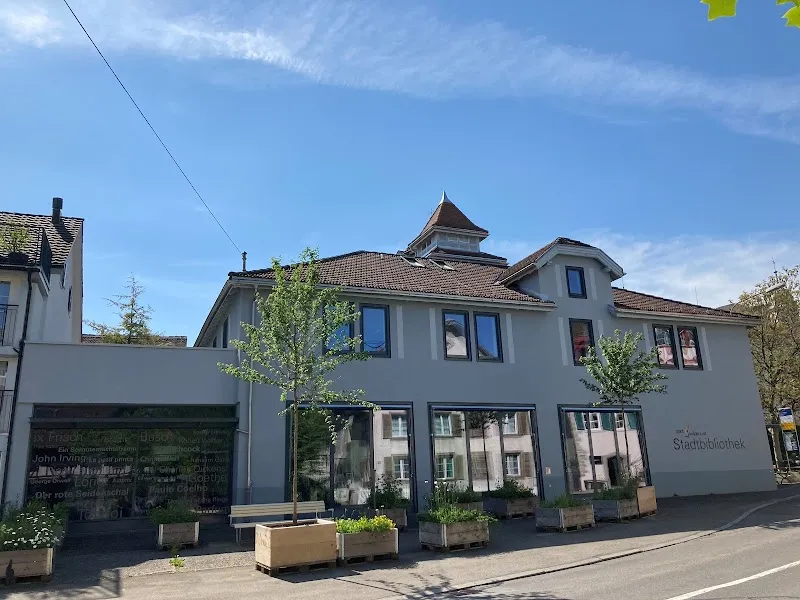Stadtbibliothek Wädenswil library in Wädenswil, ZH