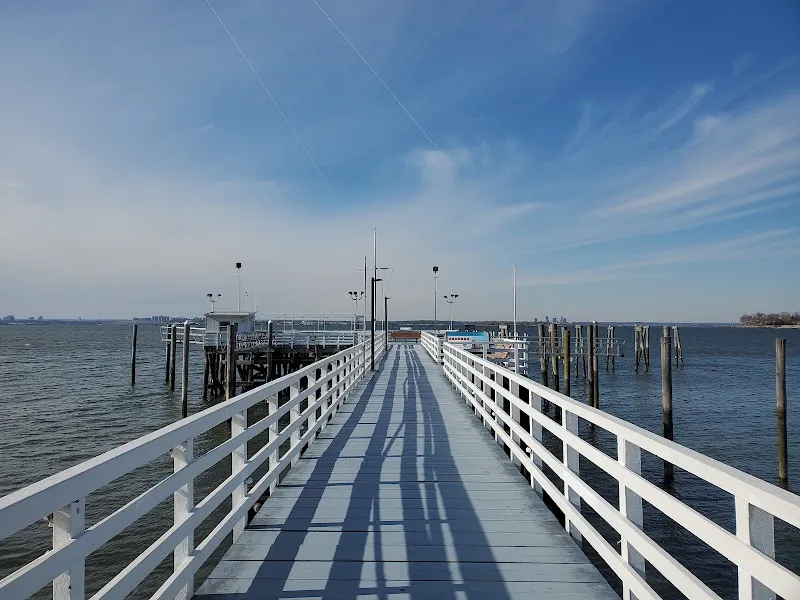 Steppingstone Park park in Great Neck, NY