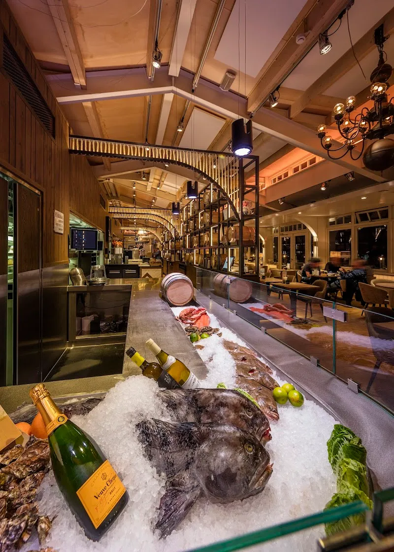 Strandpaviljoen Thalassa dutch restaurant in Haarlem, NH