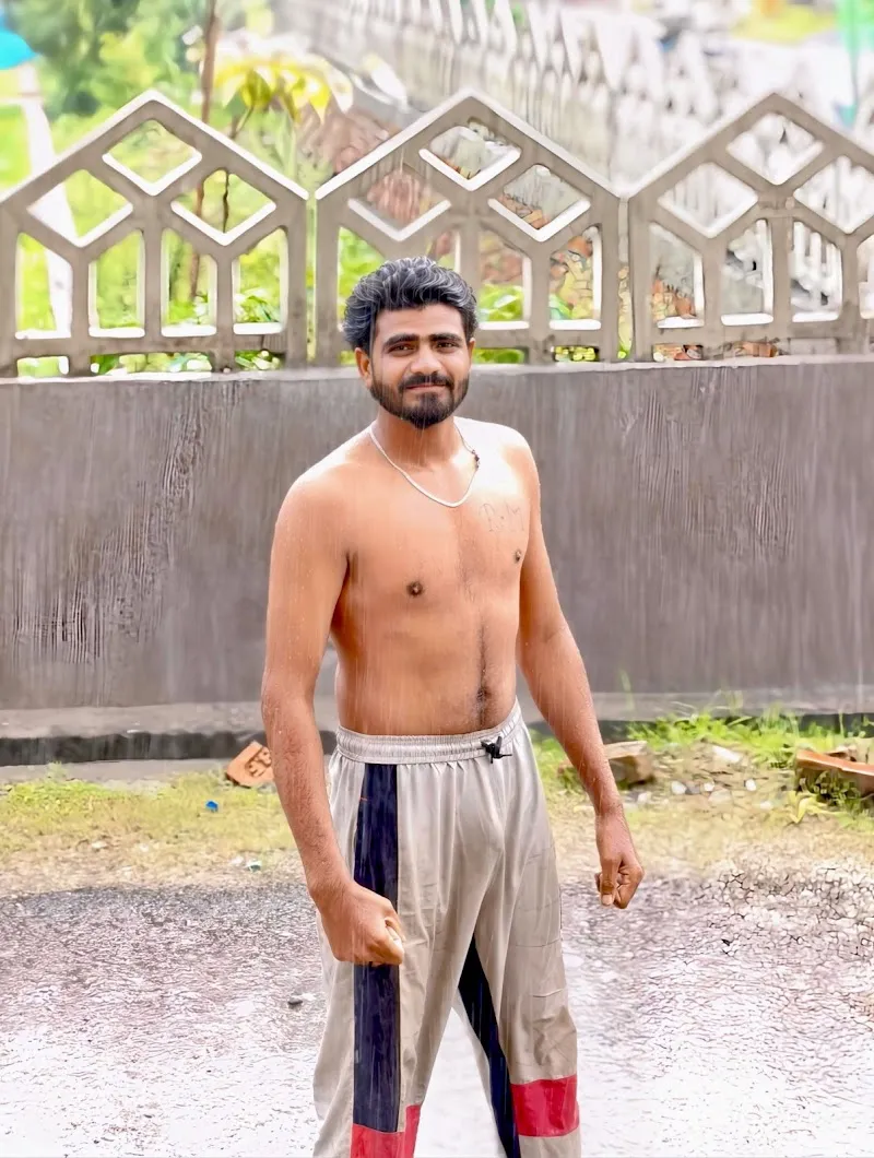 Studio art and aperture art gallery in Greater Noida, UP