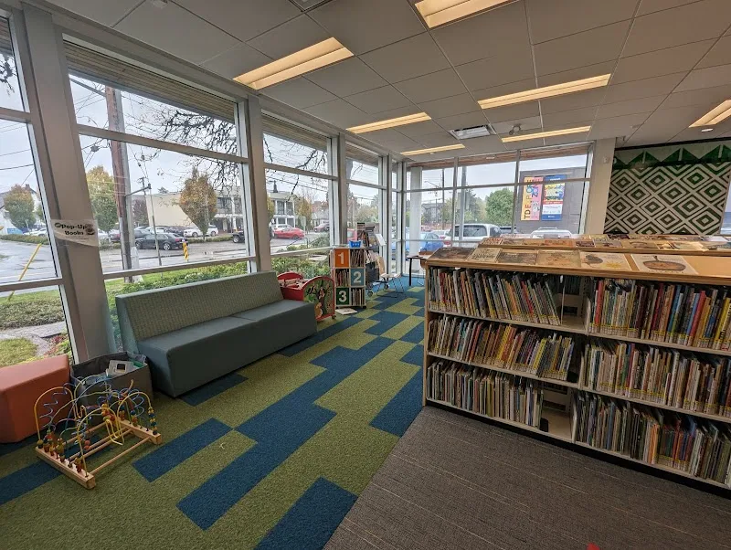 Surrey Libraries – Cloverdale Branch library in Cloverdale (Surrey), BC