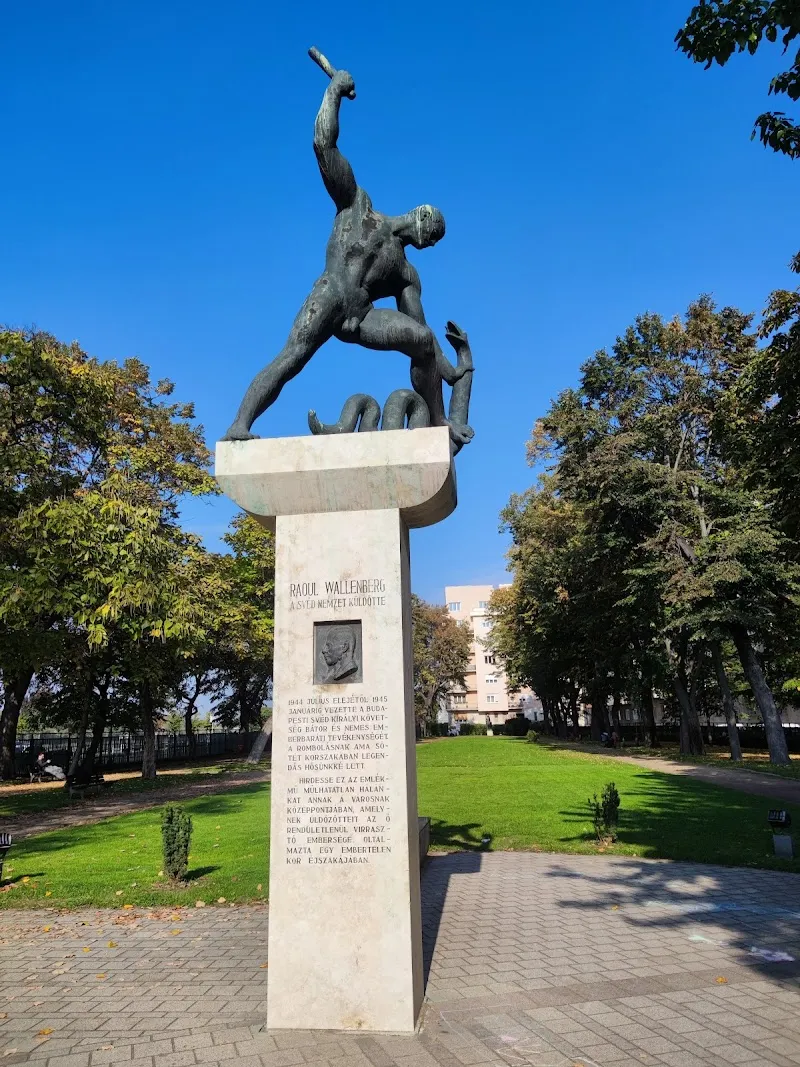 Szent István park park in Halásztelek, Budapest