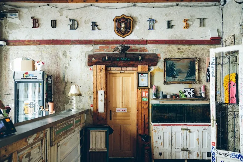 Szimpla Sunday Farmers' Market market in Törökbálint, Budapest