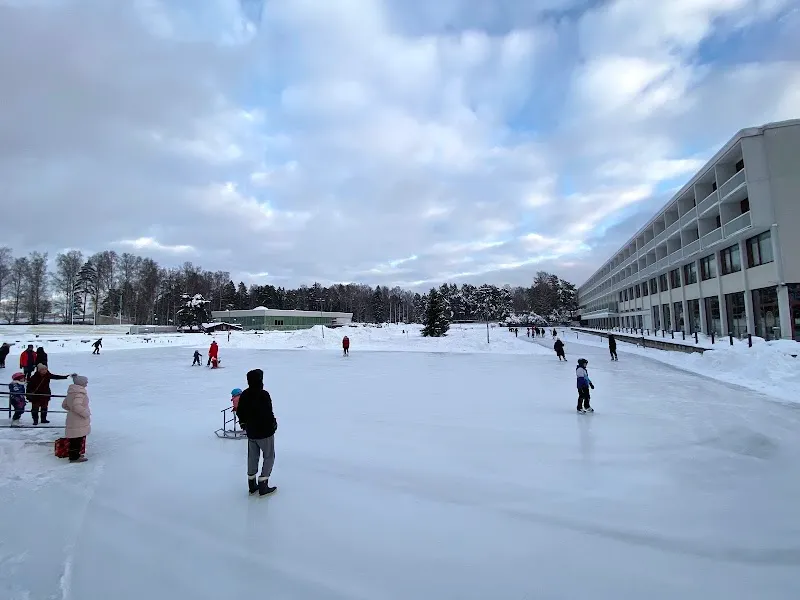 Tapiola Icepark ice skating rink in Tapiola, Uusimaa