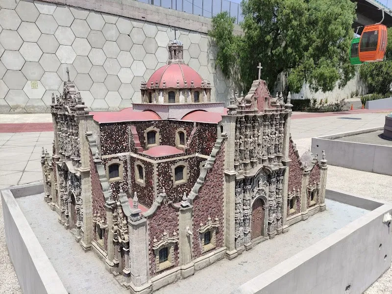 Temático Tlalnepantla "Mini Mundos" Park tourist attraction in Tlalnepantla, Edomex