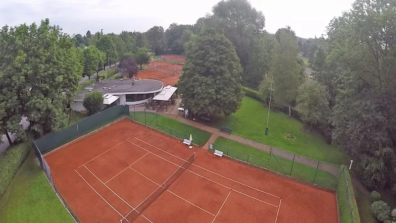 Tennisclub im Würmtal | TC Grün-Weiß Gräfelfing e.V. tennis court in Gräfelfing, BY