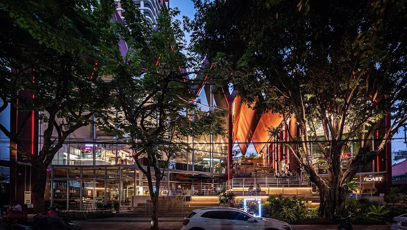 The Commons Saladaeng cafe in Emporium / EmQuartier, BKK