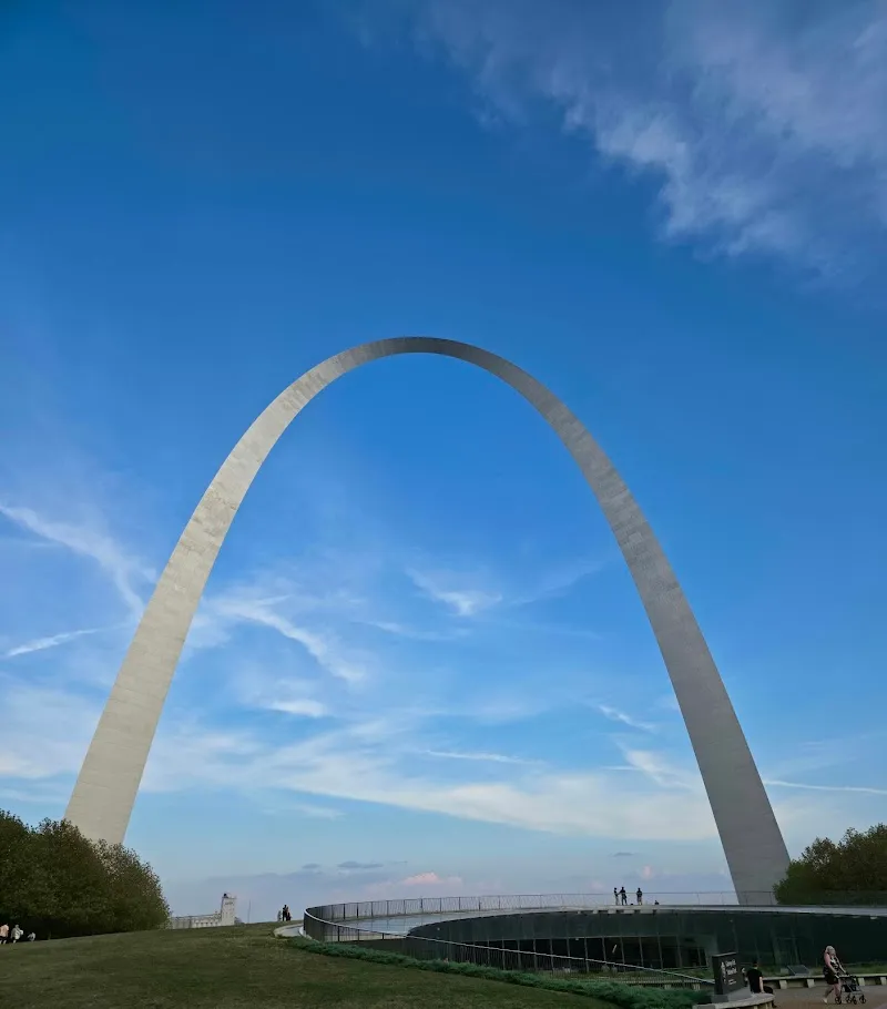The Gateway Arch monument in St. Louis, MO