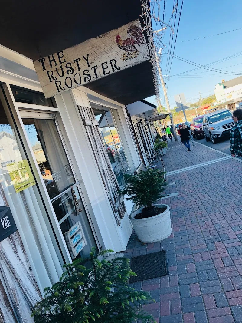 The Rusty Rooster furniture store in Baton Rouge, LA