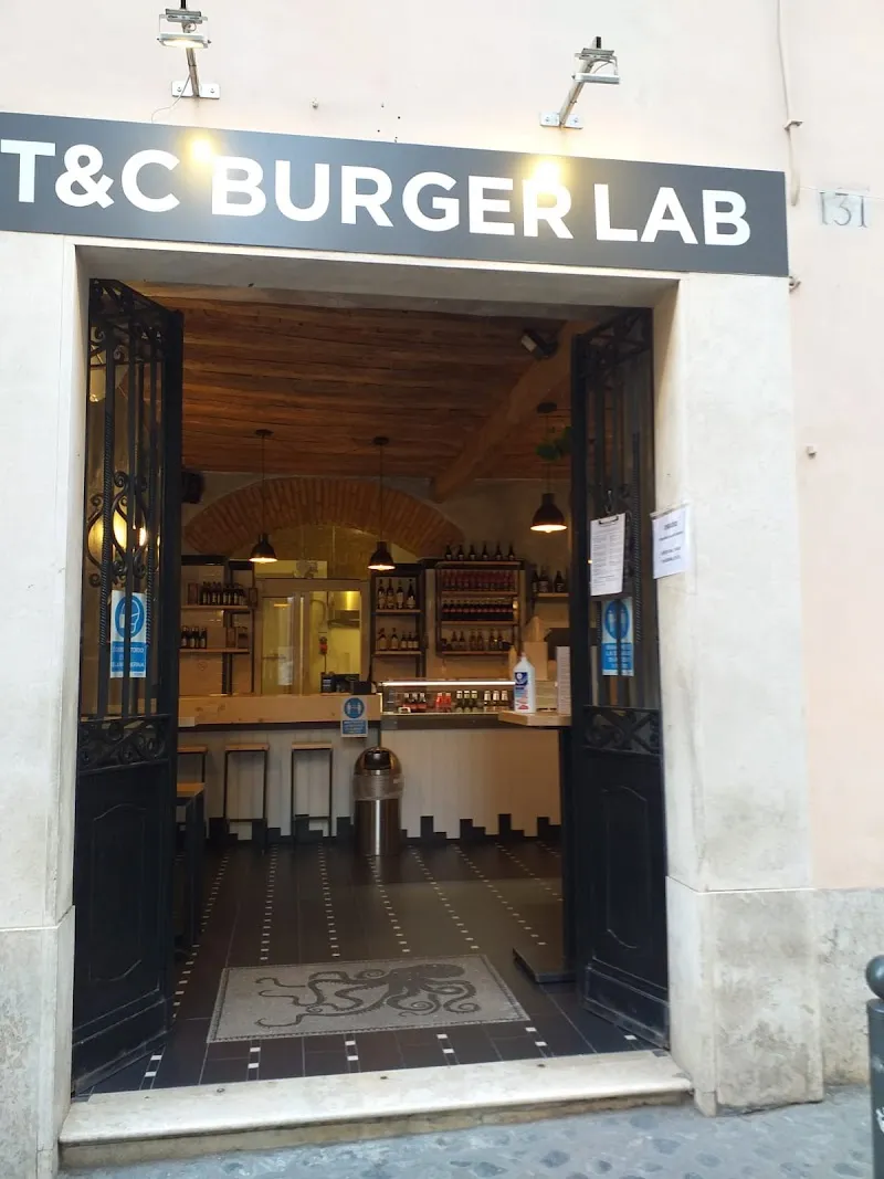 Tommi's Burger Joint Burgers in Rome, LZ