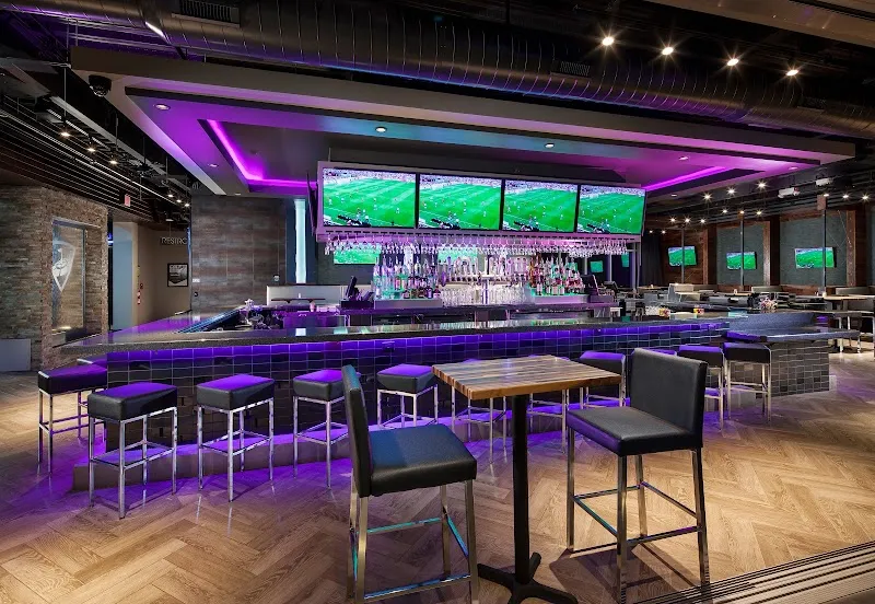 Topgolf Overland Park restaurant in Kansas City, MO