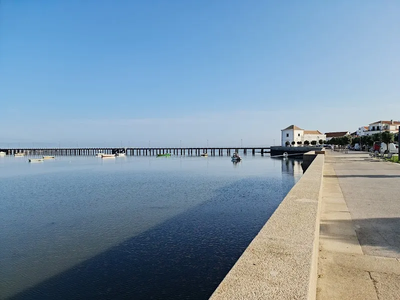 Trilho Pedestre Alcochete-Samorinha outdoor adventure in Alcochete, Alcochete