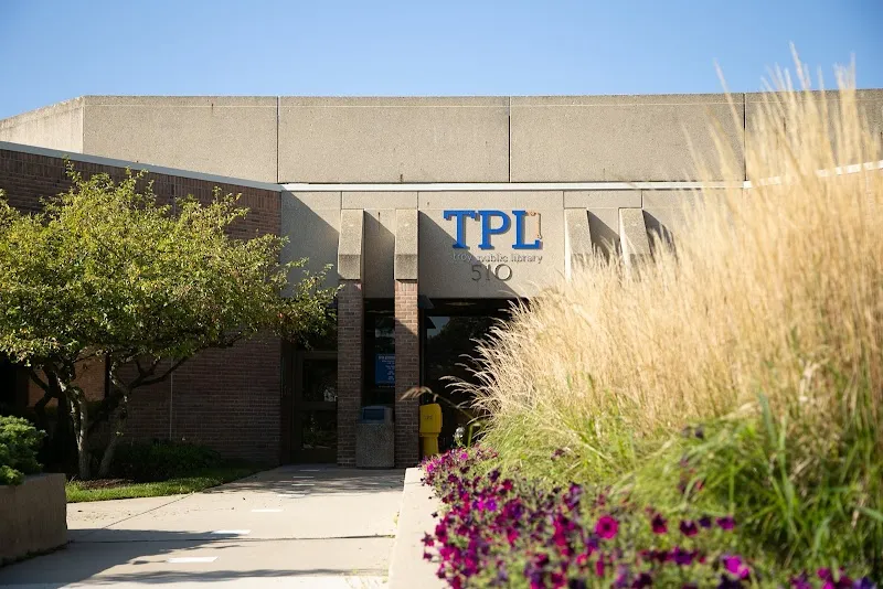 Troy Public Library library in Troy, MI