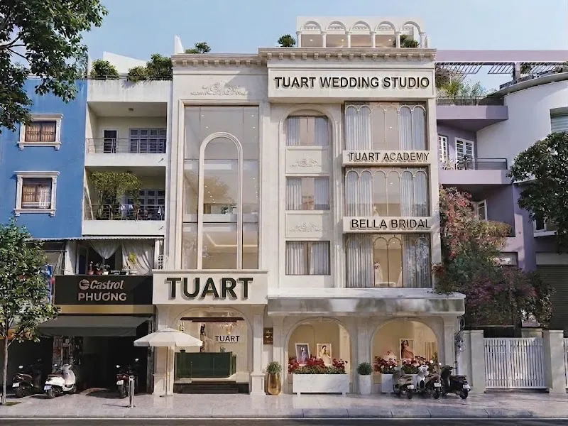 TuArt Wedding clothing store in Phu Nhuan, HCMC