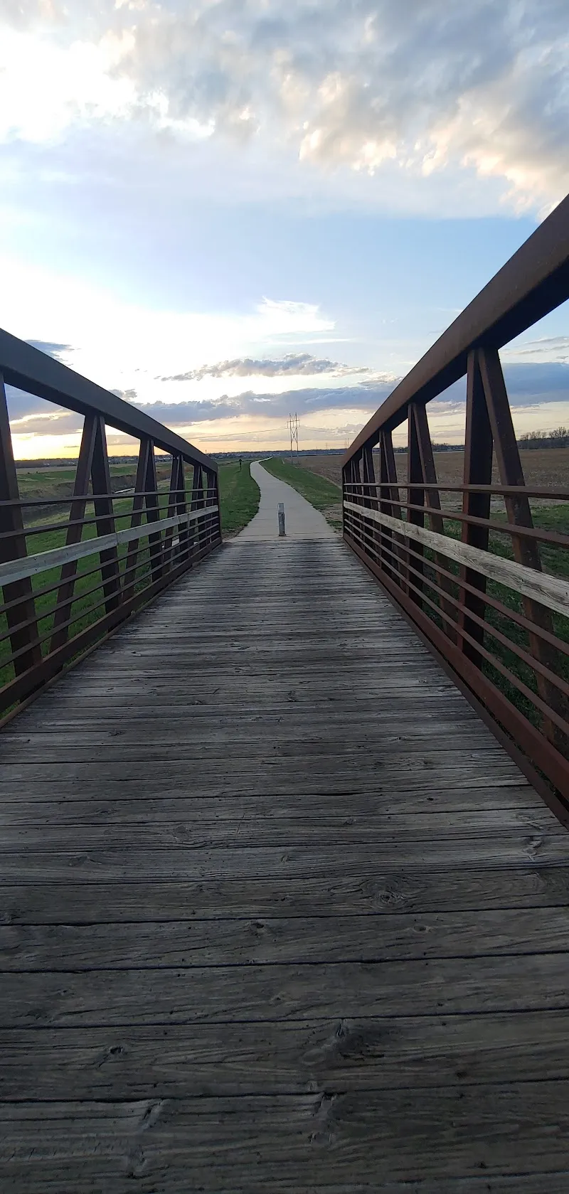 Twin Creek Trailhead hiking area in Bellevue, NE