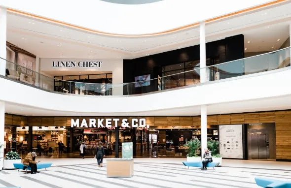 Upper Canada Mall shopping mall in Vaughan, ON