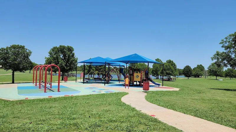 Valley Creek Park city park in Mesquite, TX